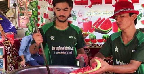 印度吃瓜男团,揭秘印度网络红人的狂欢盛宴