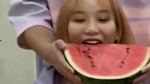 吃瓜情侣,揭秘吃瓜情侣的甜蜜日常